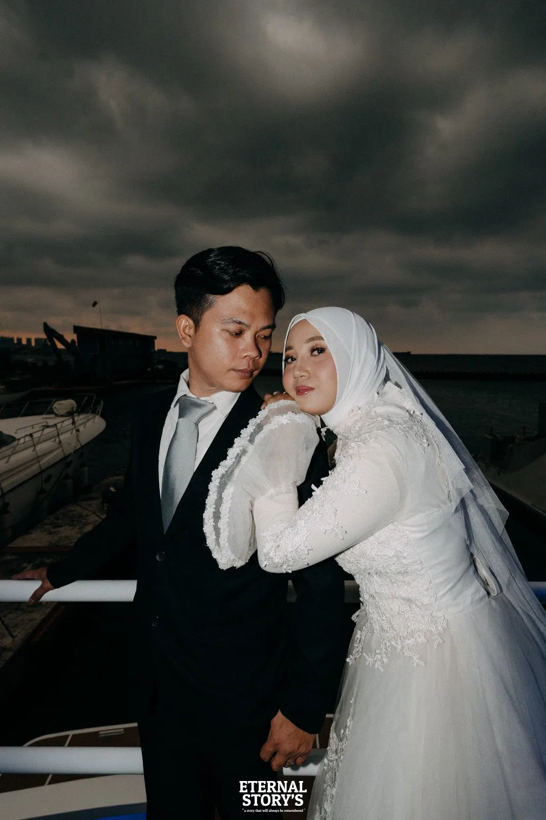 Tari & Kodrat-gcv Tari & Kodrat-gcv